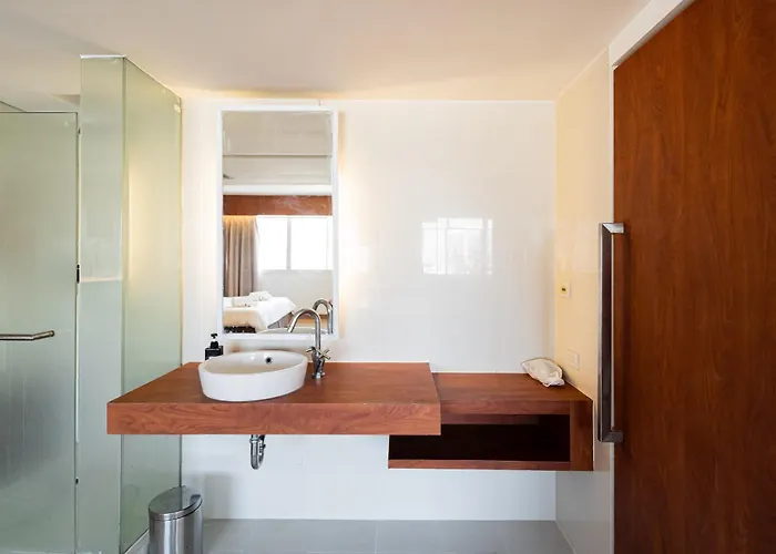 Veronica Hotel