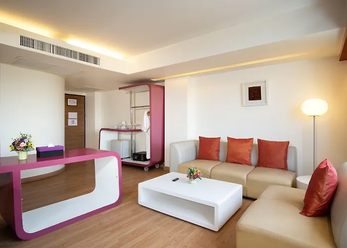 Veronica Hotel 3*